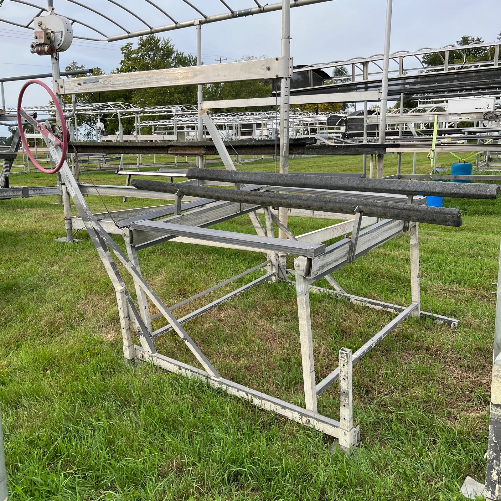 LakeShore 1,200lb Capacity PWC Lift